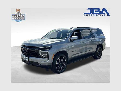 2025 Chevrolet Suburban RST