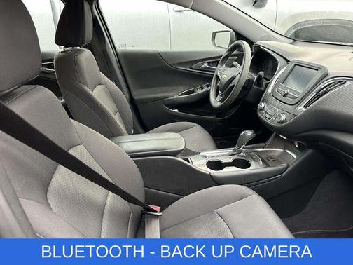 2017 Chevrolet Malibu 1LT