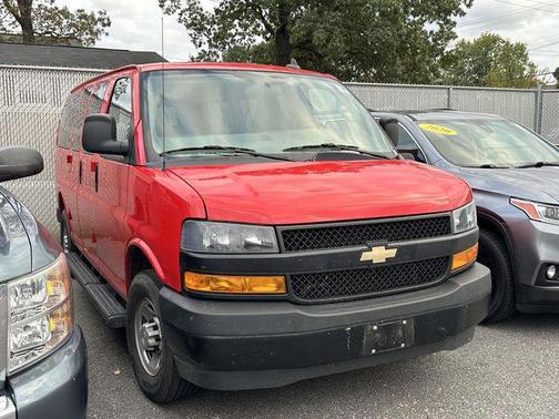 2022 Chevrolet Express 2500 LS