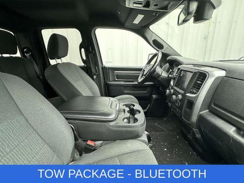Bright White Clearcoat 2021 RAM 1500 Classic Warlock Quad Cab 4x4 6'4' Box