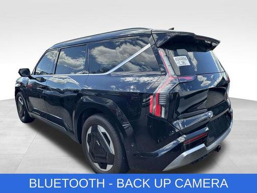 Aurora Black Pearl 2024 Kia EV9 Land