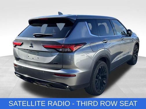 2023 Mitsubishi Outlander SE Black Edition 2WD