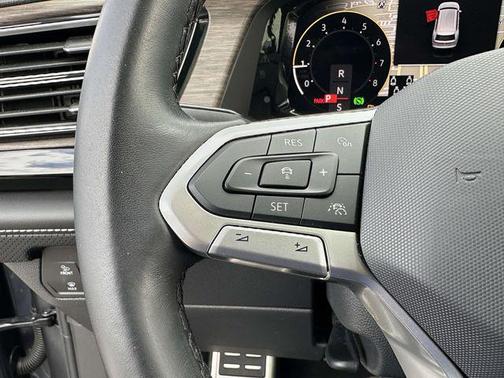 2024 Volkswagen Atlas 2.0T SEL Premium R-Line 4MOTION