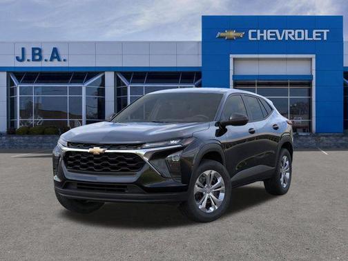 Mosaic Black Metallic 2026 Chevrolet Trax LS