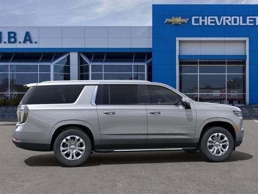 2025 Chevrolet Suburban LT