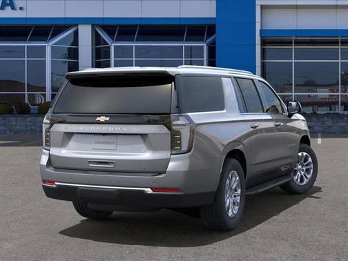 2025 Chevrolet Suburban LT