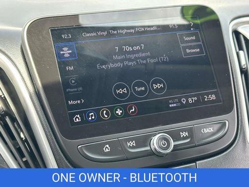 Mosaic Black Metallic 2022 Chevrolet Malibu FWD LT