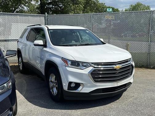2020 Chevrolet Traverse LT Cloth