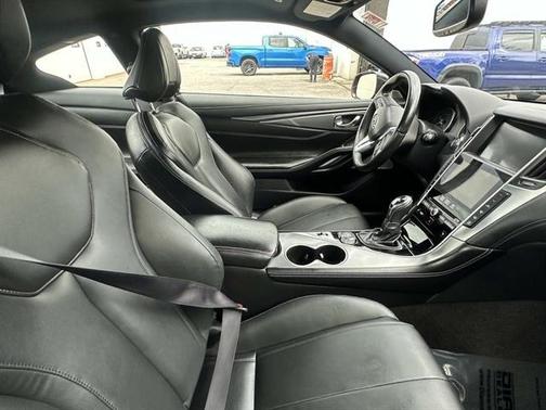 2019 INFINITI Q60 3.0T LUXE
