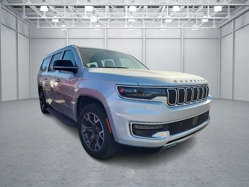 2023 Jeep Wagoneer L Series III 4x4