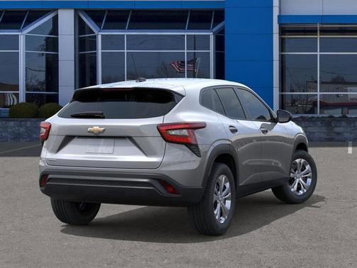 2025 Chevrolet Trax LS