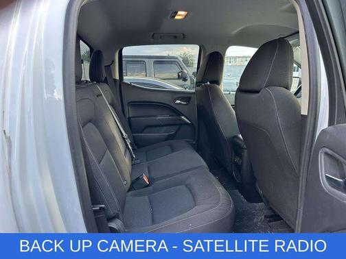 Summit White 2022 Chevrolet Colorado LT