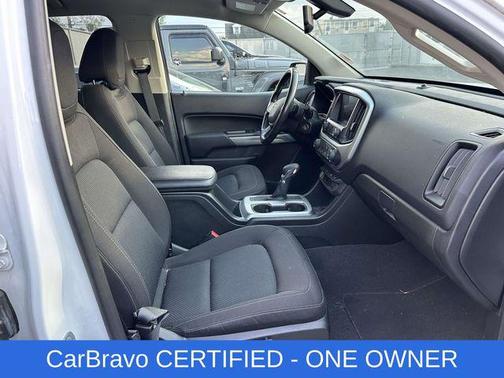 Summit White 2022 Chevrolet Colorado LT