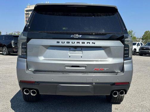 2025 Chevrolet Suburban RST