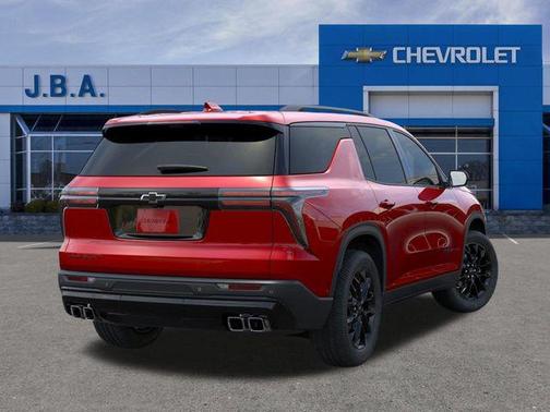 Radiant Red Tintcoat 2026 Chevrolet Traverse LT