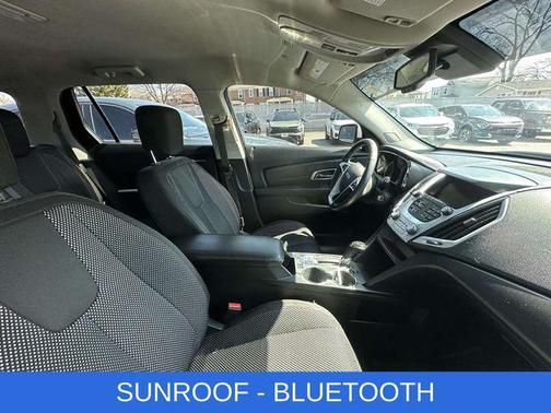 Summit White 2017 GMC Terrain SLE-2