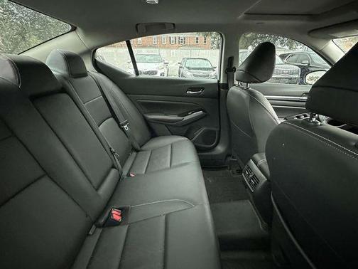 2024 Nissan Altima SR VC-Turbo FWD
