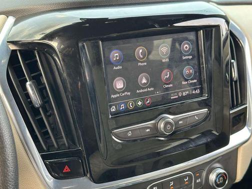 2022 Chevrolet Traverse LS