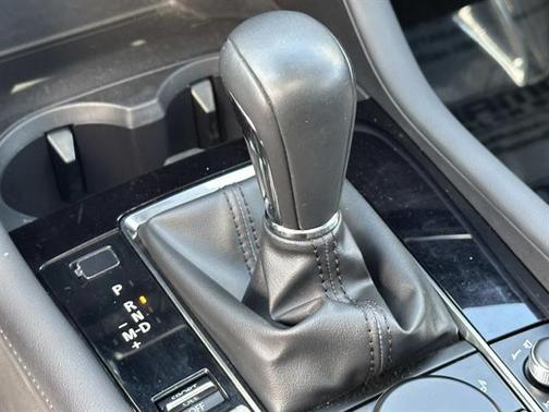 2022 Mazda Mazda3 FWD w/Preferred Package