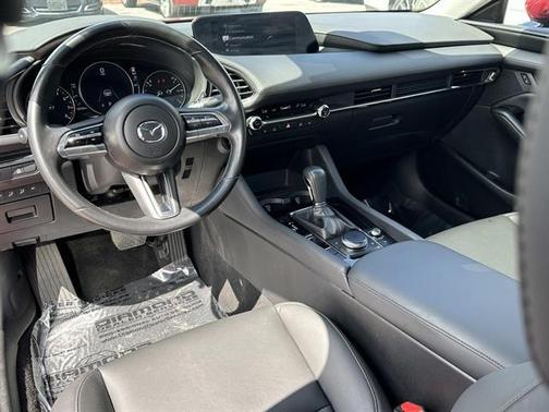 2022 Mazda Mazda3 FWD w/Preferred Package