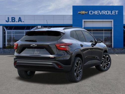 Mosaic Black Metallic 2026 Chevrolet Trax FWD 2RS