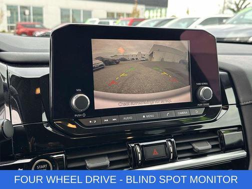 2022 Nissan Pathfinder SV 4WD