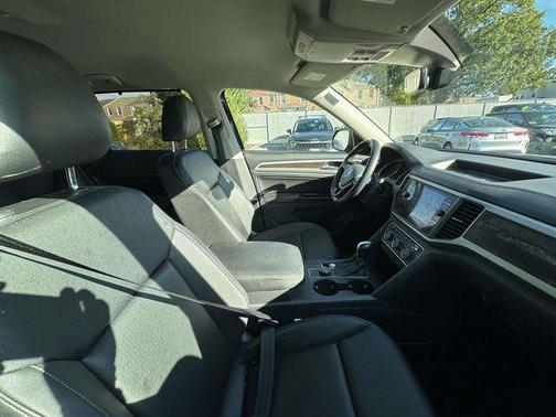 2019 Volkswagen Atlas 3.6L SE w/Technology