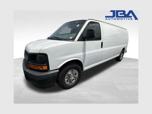 Summit White 2017 Chevrolet Express 3500 Work Van
