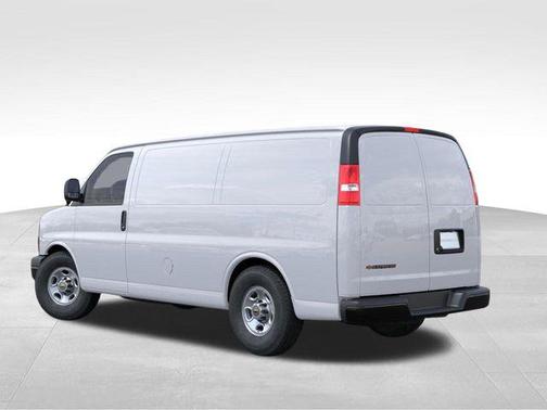 2025 Chevrolet Express 3500 RWD 3500 Regular Wheelbase WT