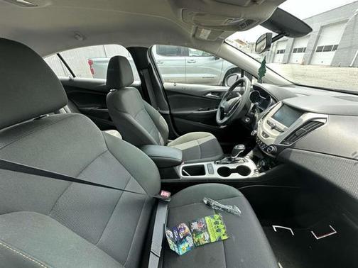 2017 Chevrolet Cruze LS
