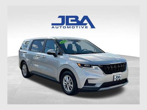 2023 Kia Carnival LX