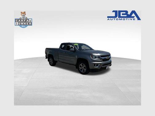 Satin Steel Metallic 2018 Chevrolet Colorado LT