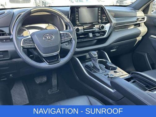 2022 Toyota Highlander XSE