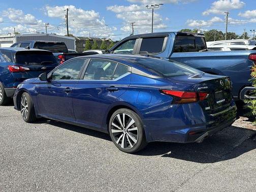 2021 Nissan Altima SR FWD