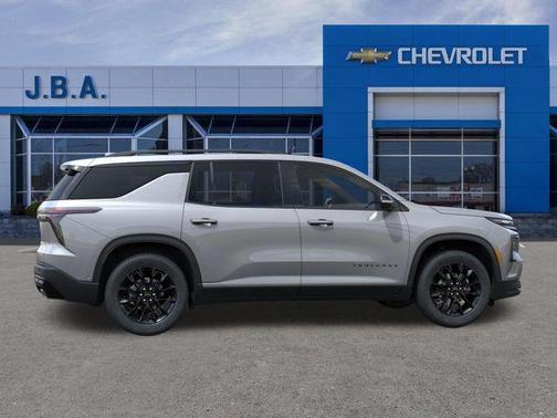 Sterling Gray Metallic 2026 Chevrolet Traverse LT
