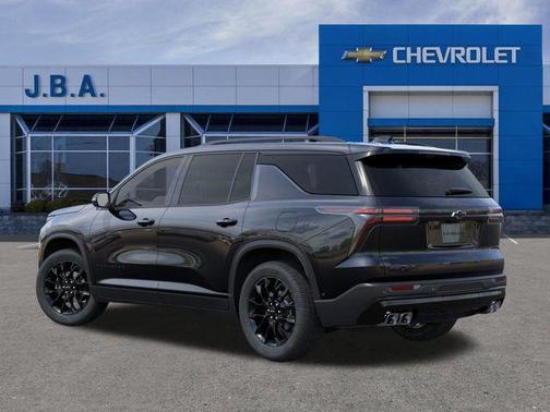 Mosaic Black Metallic 2026 Chevrolet Traverse LT