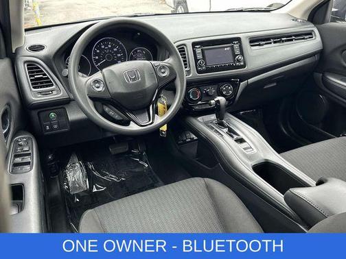 Crystal Black Pearl 2018 Honda HR-V LX