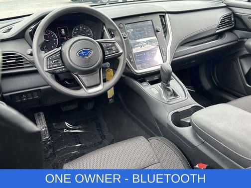 Ice Silver Metallic 2025 Subaru Outback Base