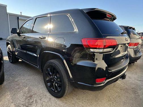 2021 Jeep Grand Cherokee Laredo