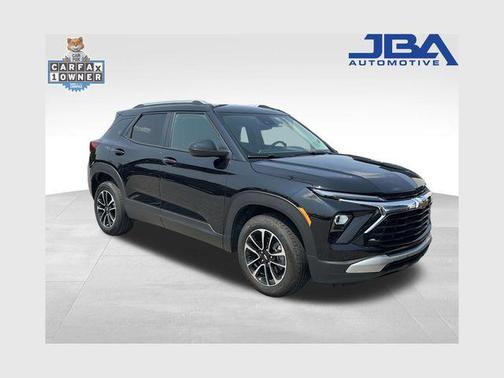 Mosaic Black Metallic 2025 Chevrolet Trailblazer LT