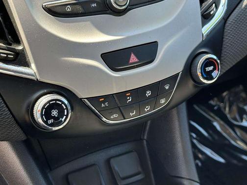 Mosaic Black Metallic 2018 Chevrolet Cruze LS