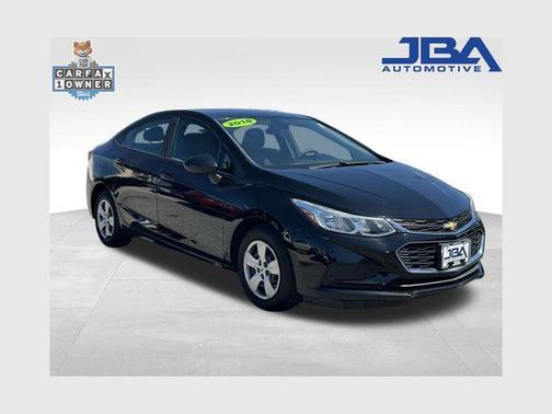 Mosaic Black Metallic 2018 Chevrolet Cruze LS