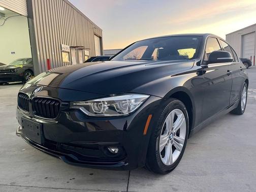 2017 BMW 330 330i 4dr Sedan