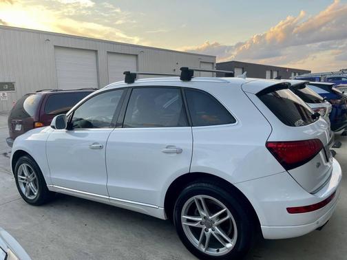 White 2016 Audi Q5 2.0T Premium Plus