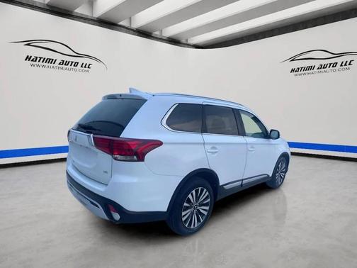 White 2020 Mitsubishi Outlander SEL S-AWC