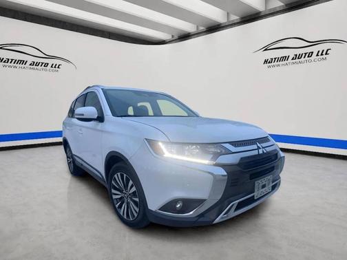 White 2020 Mitsubishi Outlander SEL S-AWC