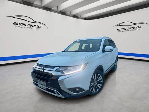 White 2020 Mitsubishi Outlander SEL S-AWC
