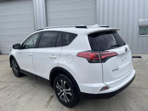 White 2016 Toyota RAV4 LE
