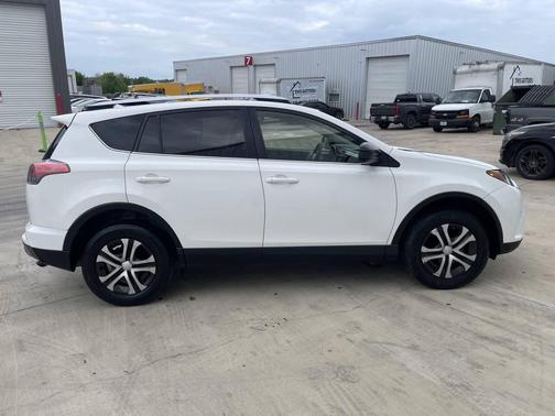 White 2016 Toyota RAV4 LE