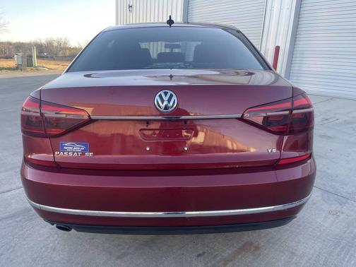 2018 Volkswagen Passat 2.0T SE